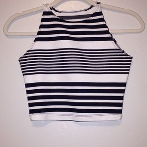Black & white sleeveless crop top